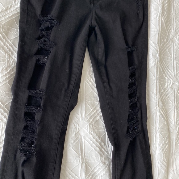 FRAME DENIM| Aritzia | Women’s Skinny Ripped Jeans | Size 29 - Picture 2 of 6